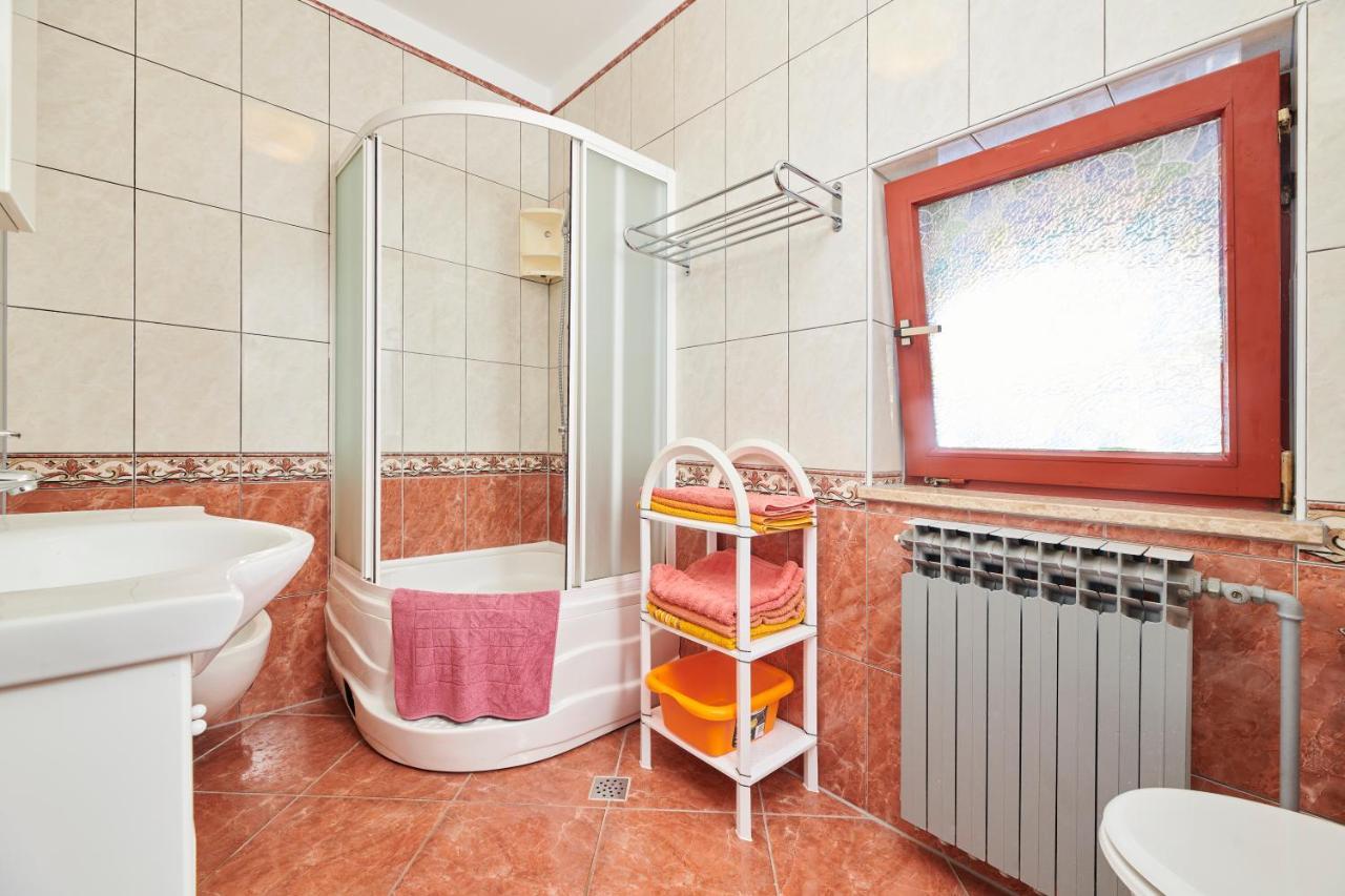Appartamento Haus Ana Porec Esterno foto
