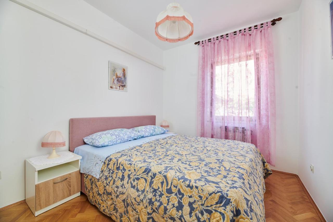 Appartamento Haus Ana Porec Esterno foto